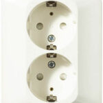 Uttag 2-vägs mj trend p-vit